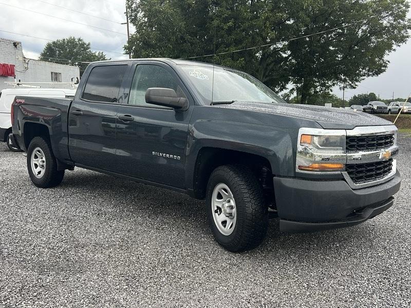 Chevrolet Silverado 1500 4WD Crew Cab 143.5" Work Truck w/1WT 2017