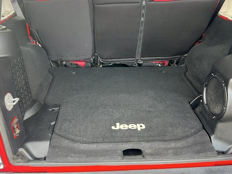 2012 Jeep Wrangler Unlimited Rubicon - Photo 18