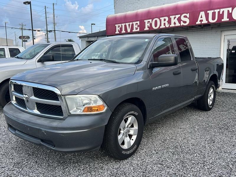 RAM 1500 2WD Quad Cab 140.5" ST 2011
