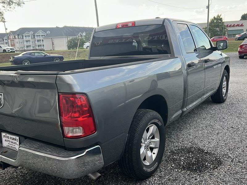 RAM 1500 2WD Quad Cab 140.5" ST 2011