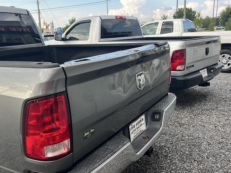 RAM 1500 2WD Quad Cab 140.5" ST 2011