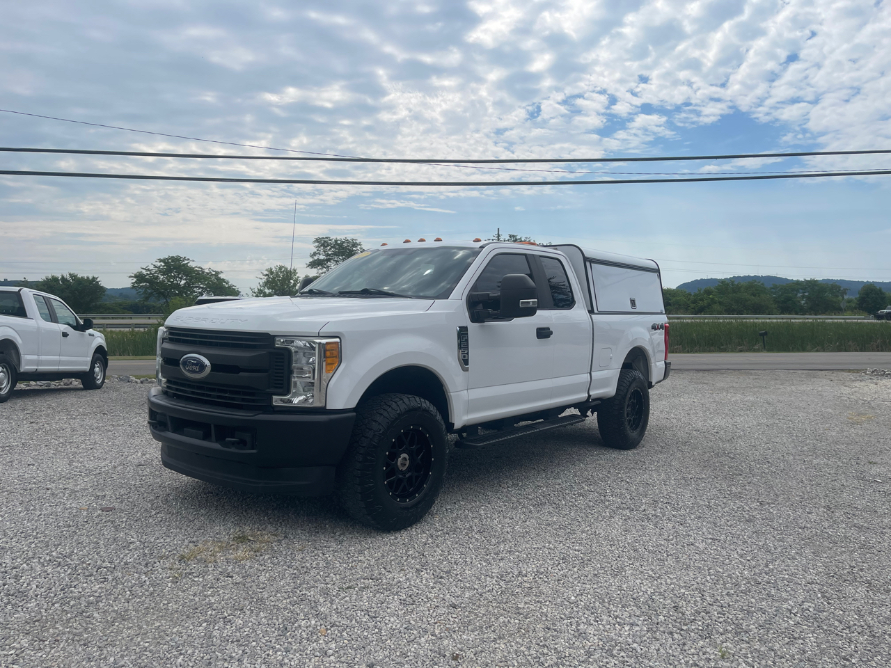 2017 Ford F250 SD XL SuperCab 4WD