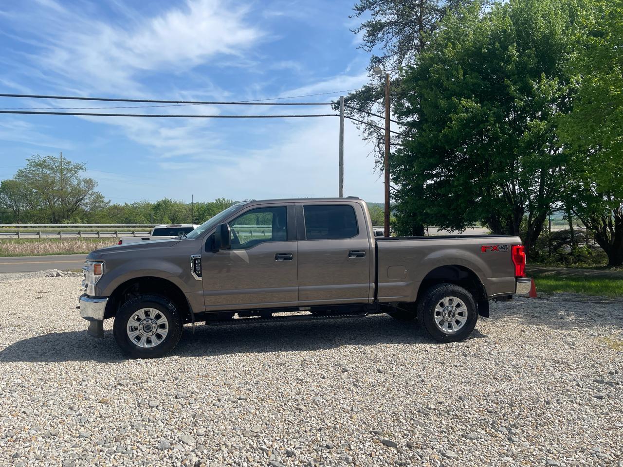 Ford F-250 SD XL Crew Cab Short Bed 4WD 2021