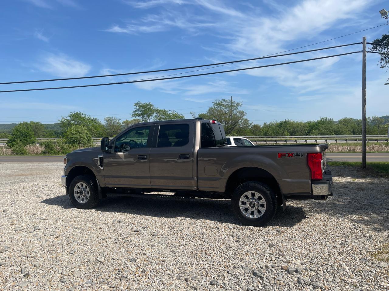 Ford F-250 SD XL Crew Cab Short Bed 4WD 2021