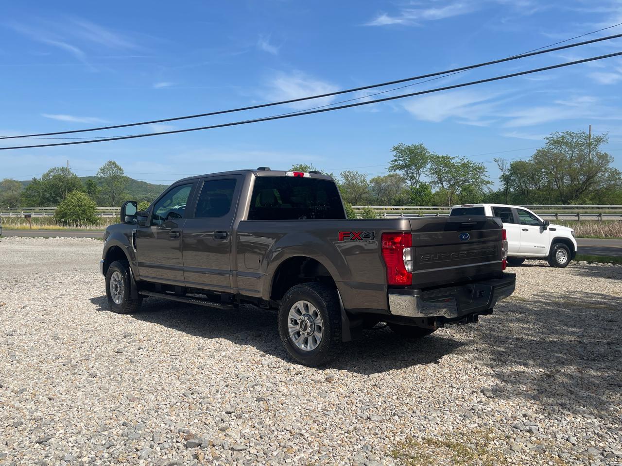 Ford F-250 SD XL Crew Cab Short Bed 4WD 2021