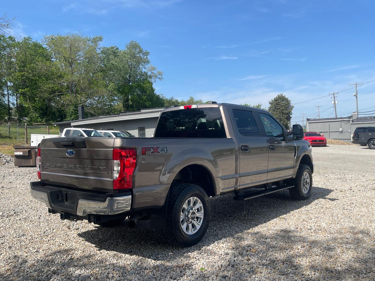 Ford F-250 SD XL Crew Cab Short Bed 4WD 2021