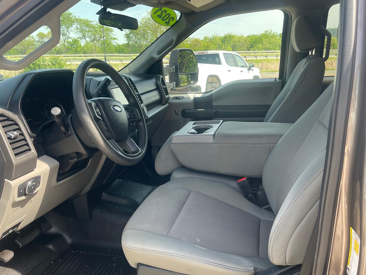 Ford F-250 SD XL Crew Cab Short Bed 4WD 2021