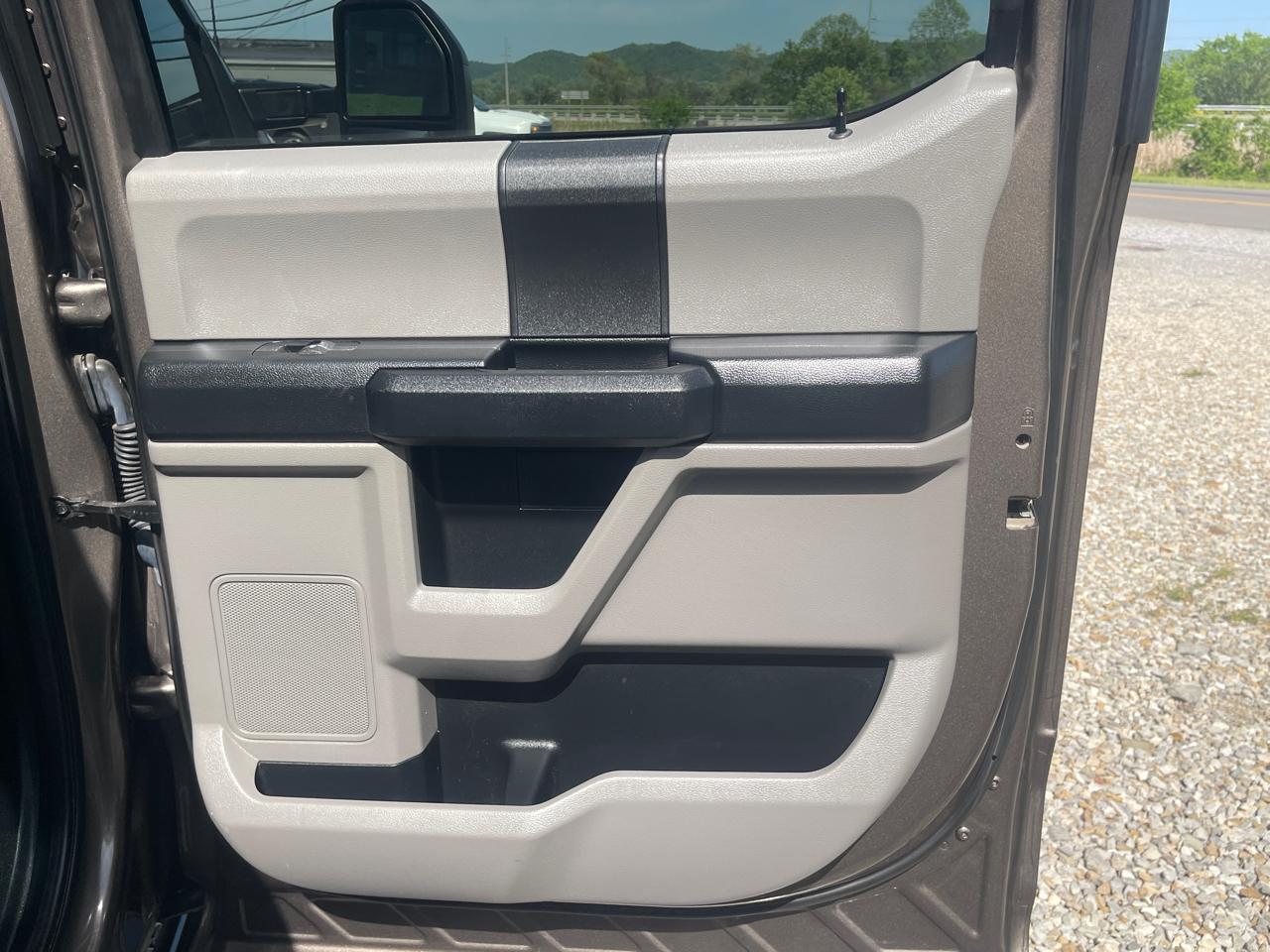 Ford F-250 SD XL Crew Cab Short Bed 4WD 2021