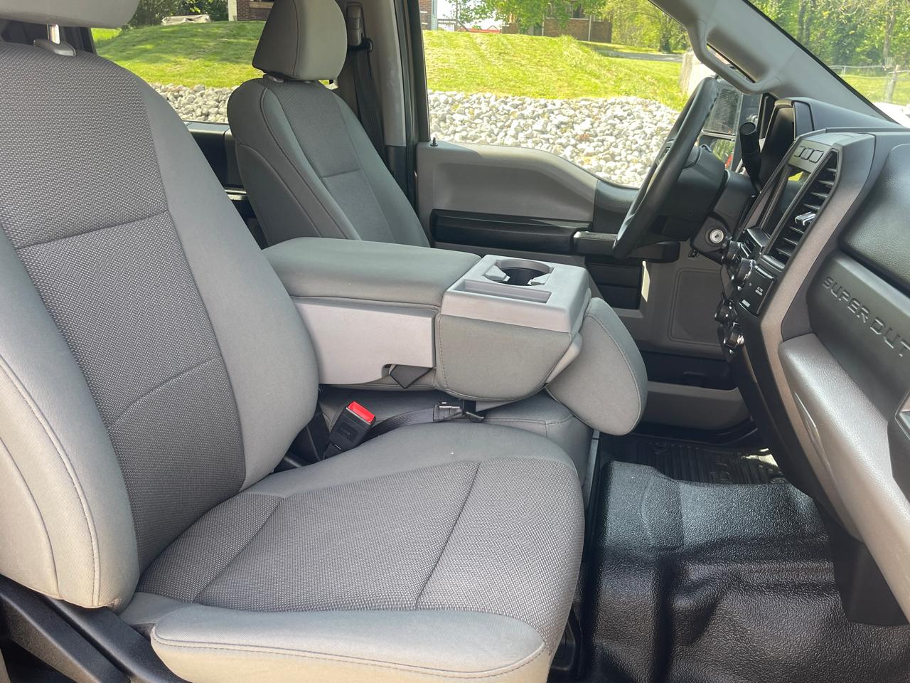 Ford F-250 SD XL Crew Cab Short Bed 4WD 2021