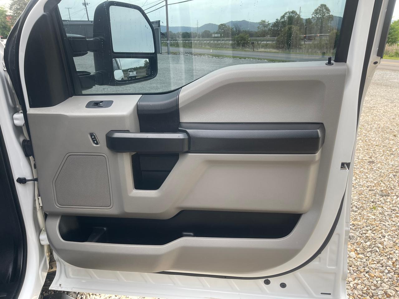 Ford F-250 SD XL Crew Cab Long Bed 4WD 2020