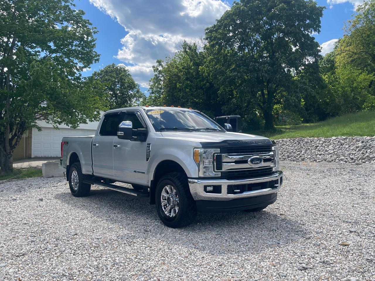 Ford F-250 SD XLT Crew Cab Short Bed 4WD 2017