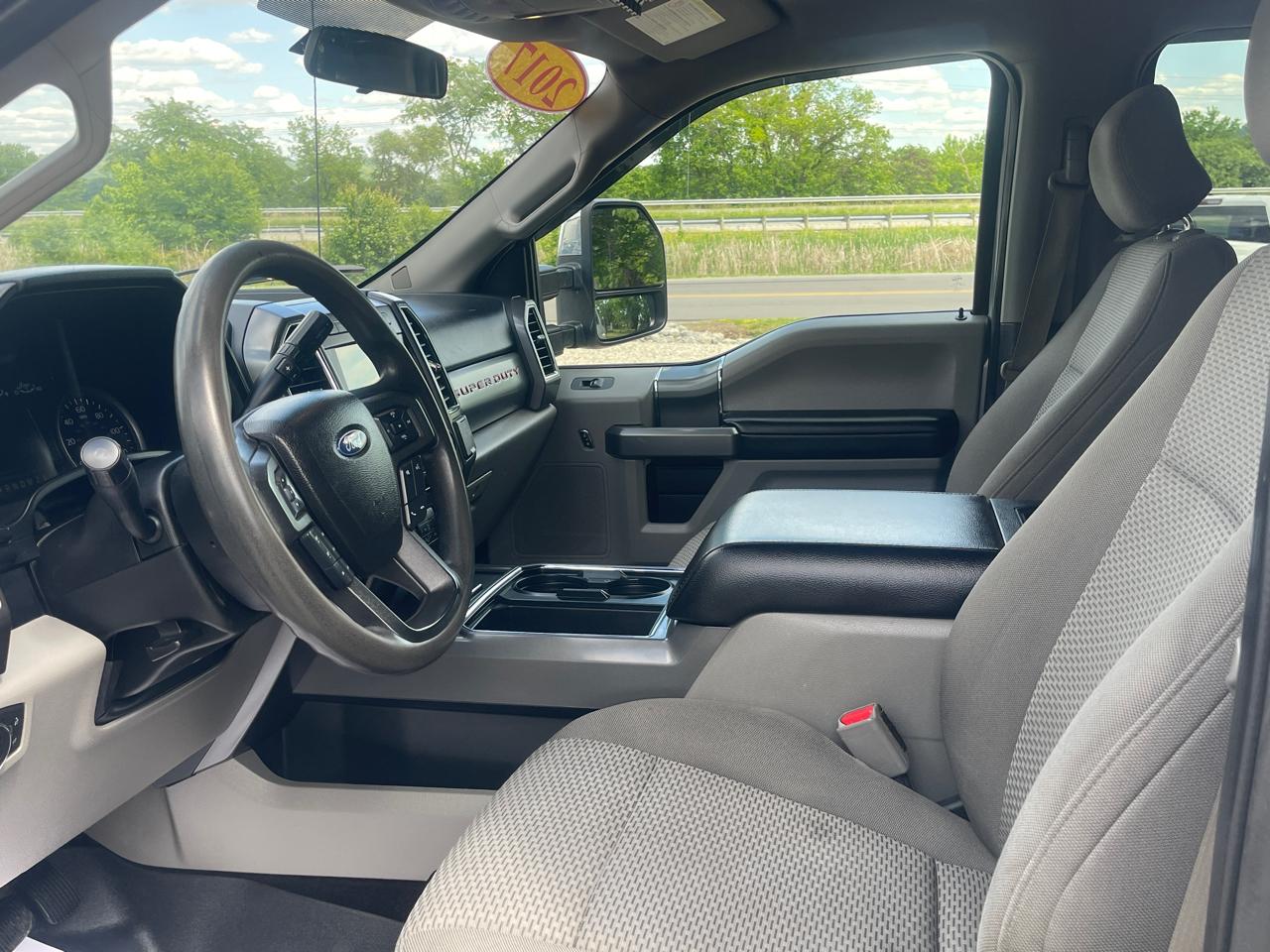 Ford F-250 SD XLT Crew Cab Short Bed 4WD 2017