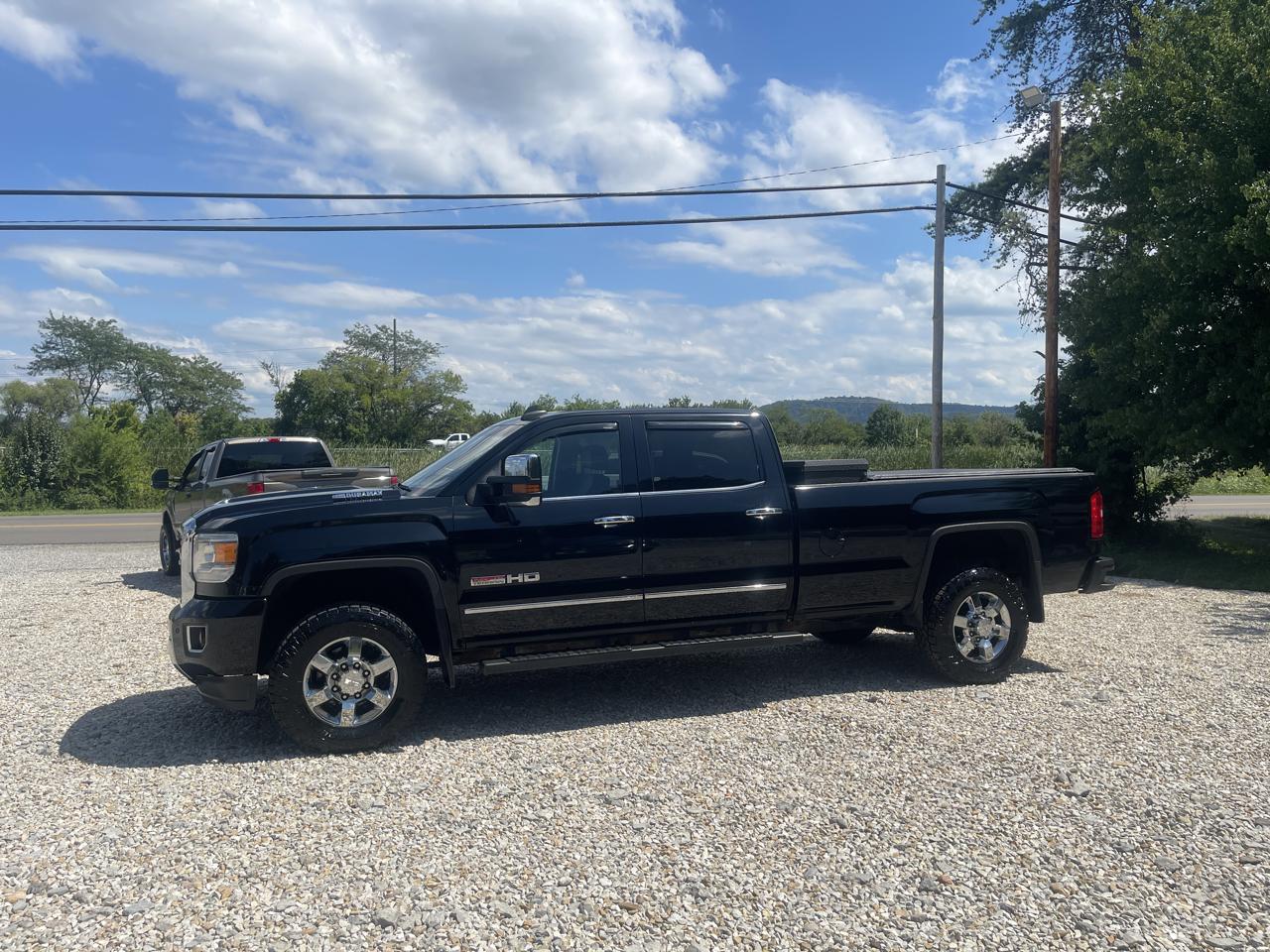 GMC Sierra 2500HD SLT Crew Cab 4WD 2017