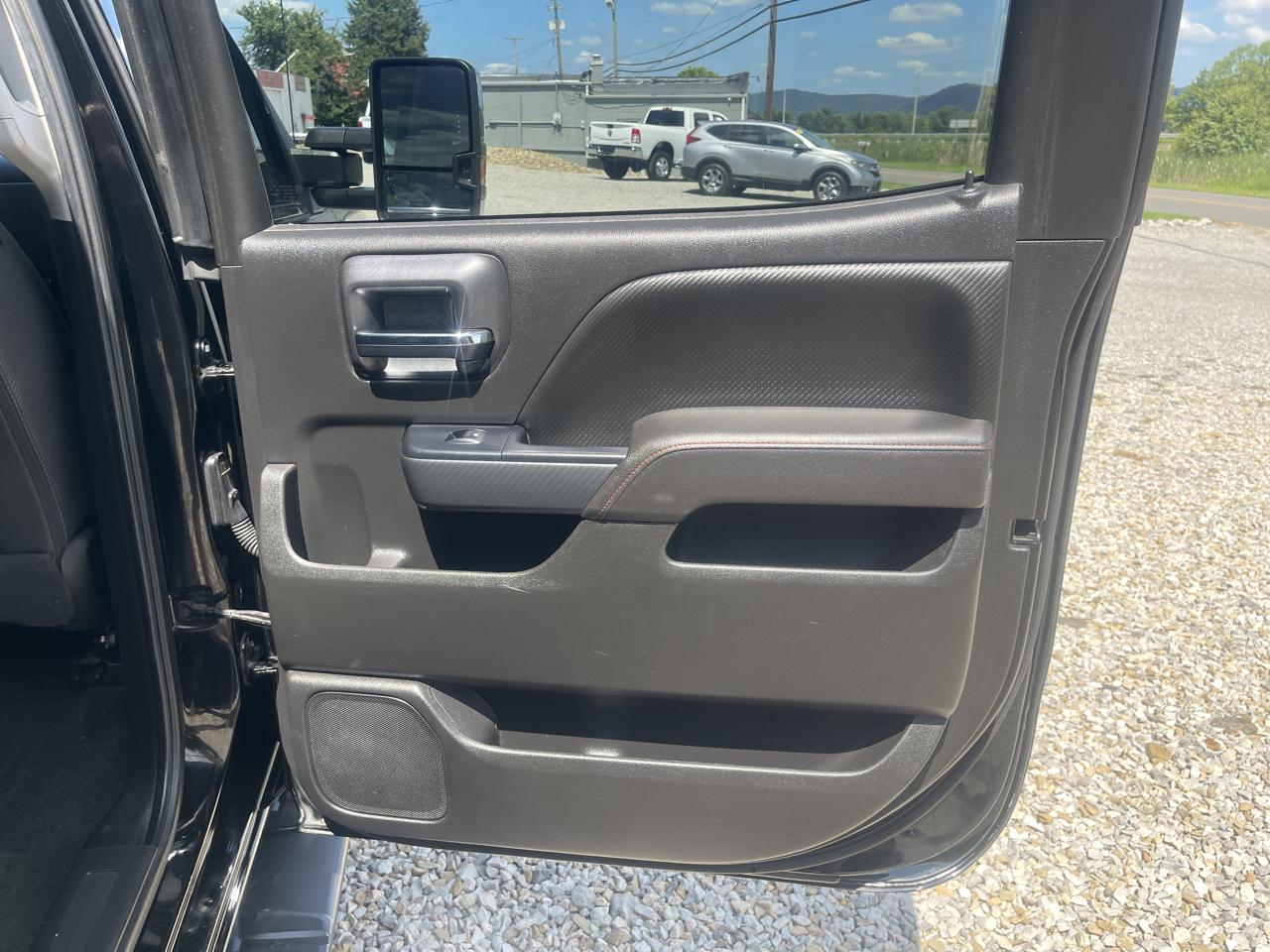 GMC Sierra 2500HD SLT Crew Cab 4WD 2017