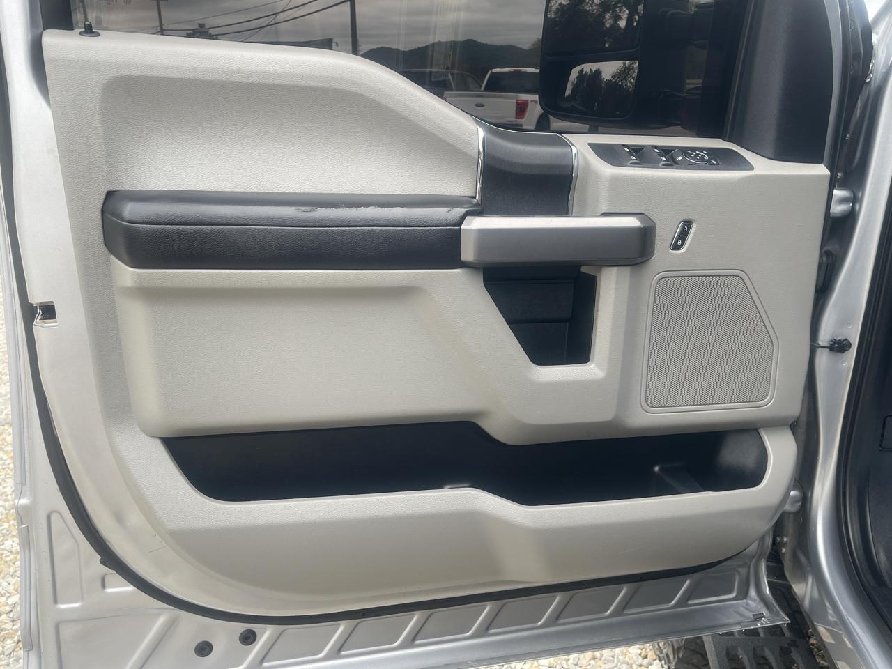 Ford F-250 SD XLT Crew Cab SWB 4WD 2021