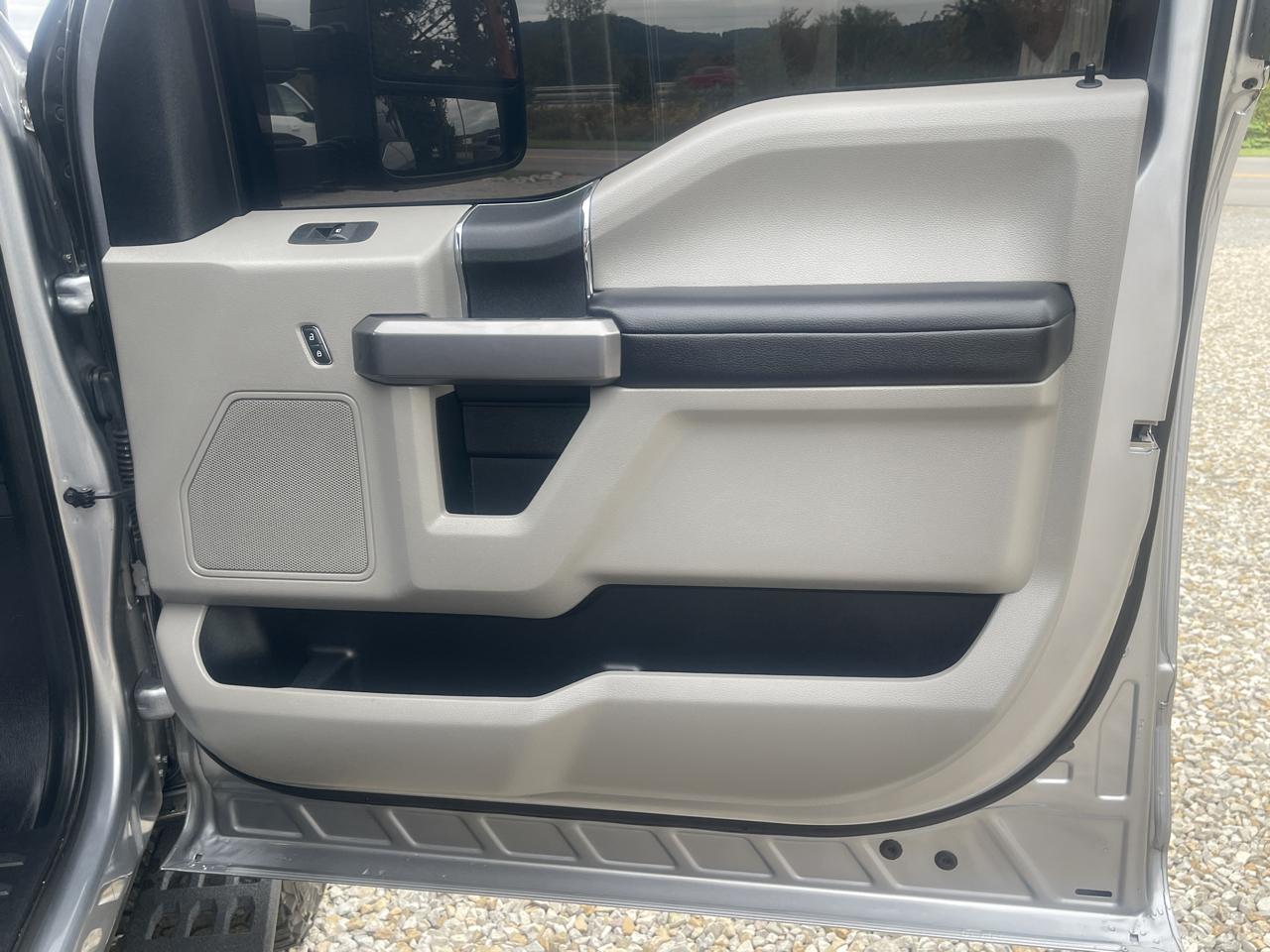 Ford F-250 SD XLT Crew Cab SWB 4WD 2021