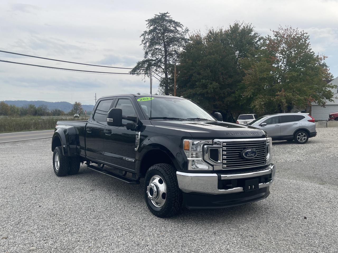 Ford F-350 SD XL Crew Cab Long Bed DRW 4WD 2022