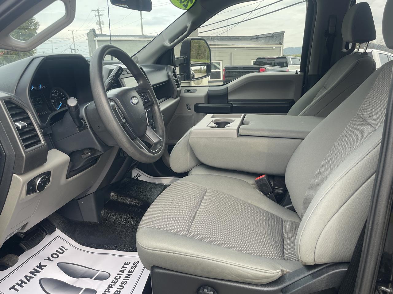 Ford F-350 SD XL Crew Cab Long Bed DRW 4WD 2022