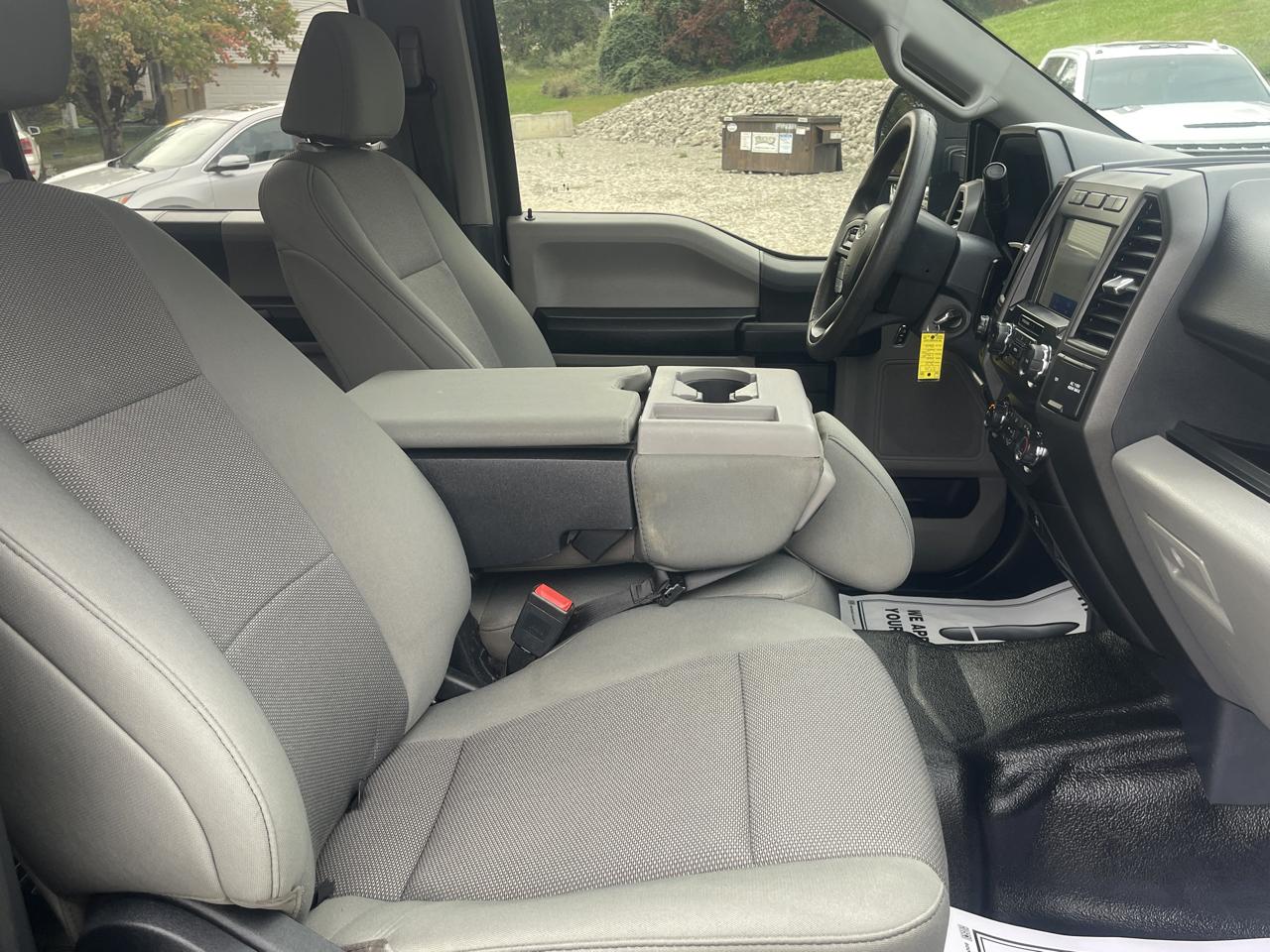 Ford F-350 SD XL Crew Cab Long Bed DRW 4WD 2022