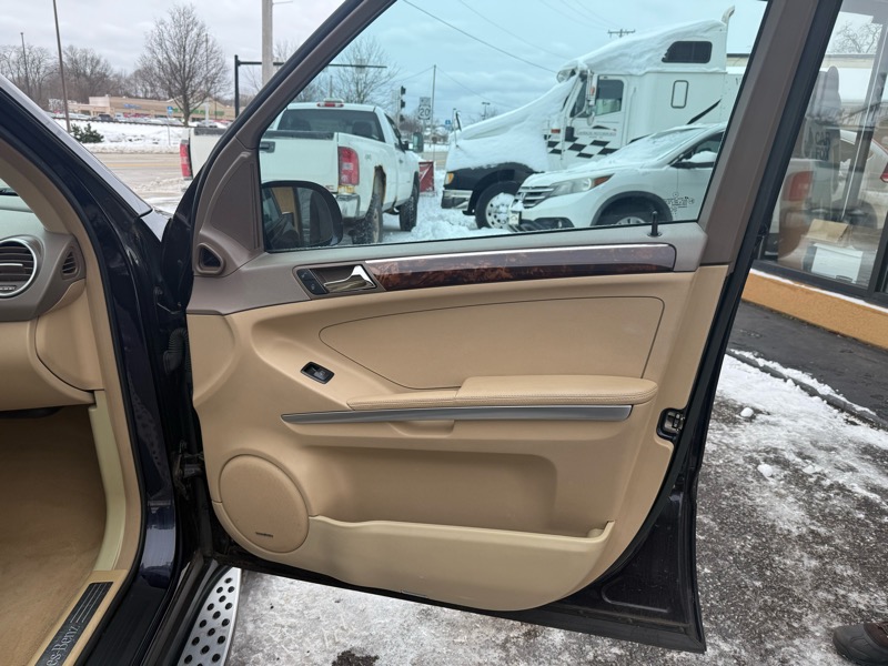 Mercedes-Benz M-Class ML550 2008