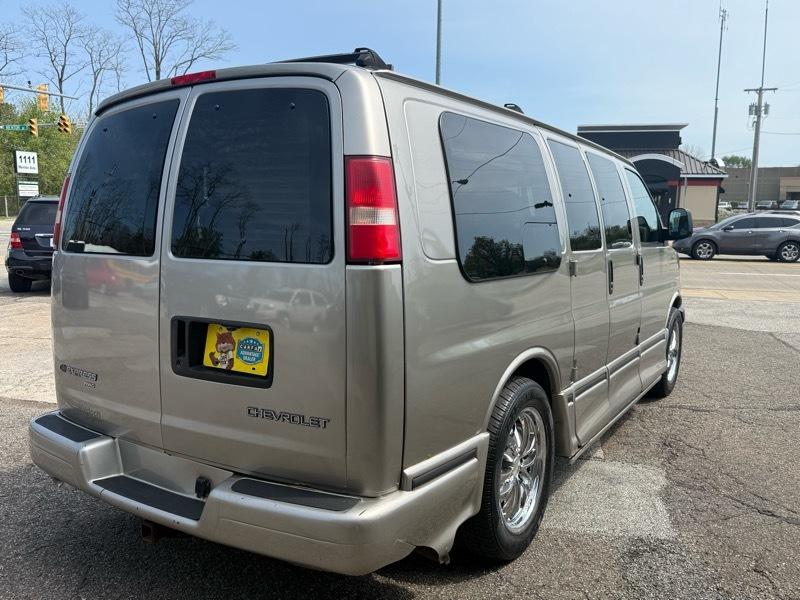 Chevrolet Express 1500 AWD Cargo 2004
