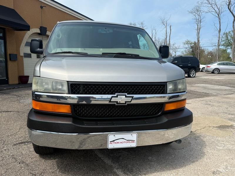 Chevrolet Express 1500 AWD Cargo 2004
