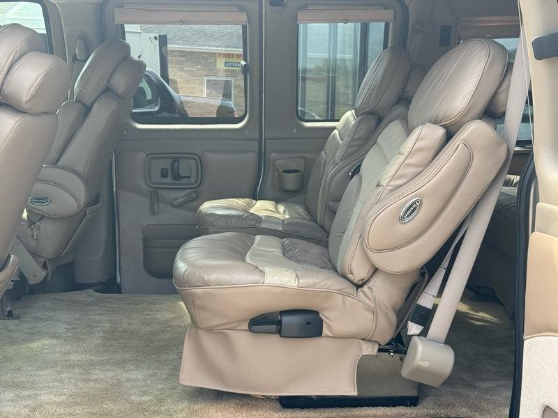 Chevrolet Express 1500 AWD Cargo 2004