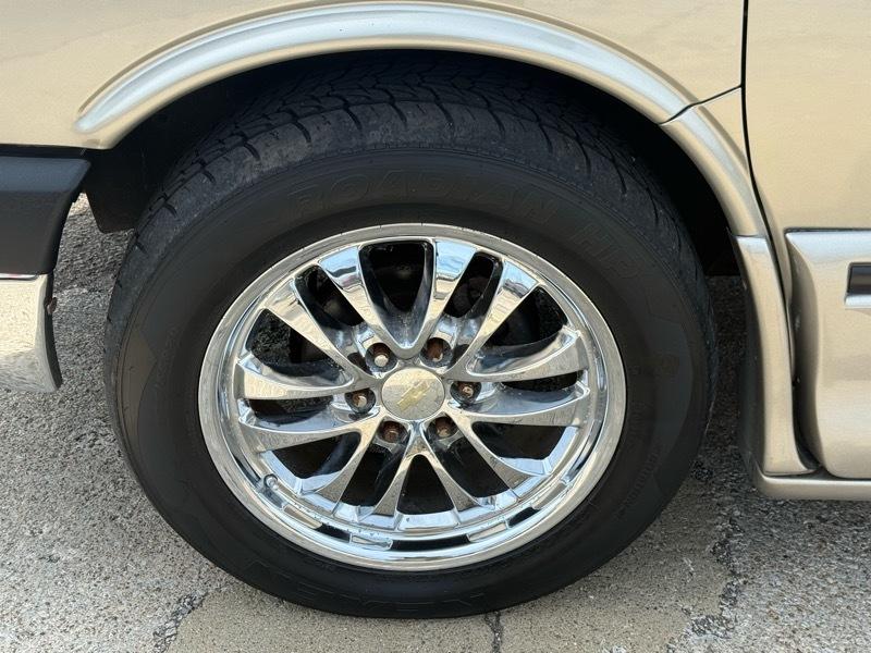 Chevrolet Express 1500 AWD Cargo 2004