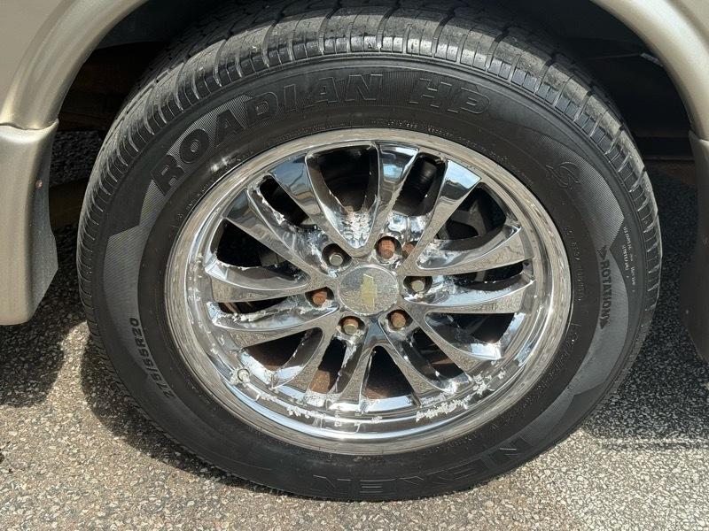 Chevrolet Express 1500 AWD Cargo 2004