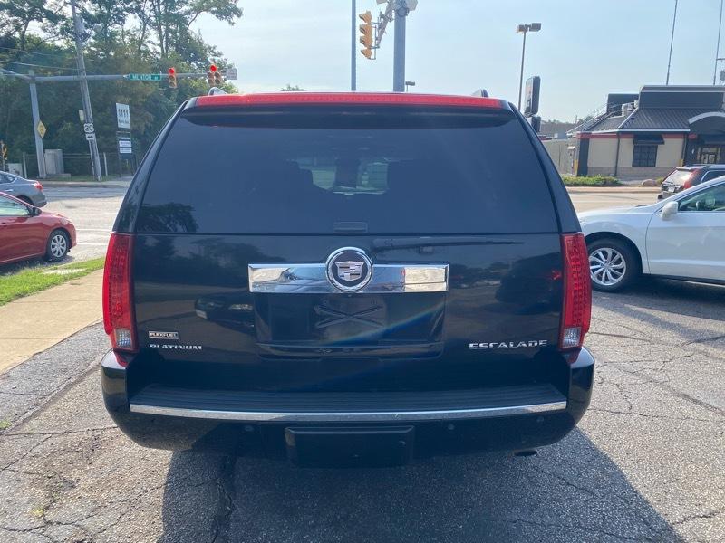 Cadillac Escalade ESV AWD Platinum 2010