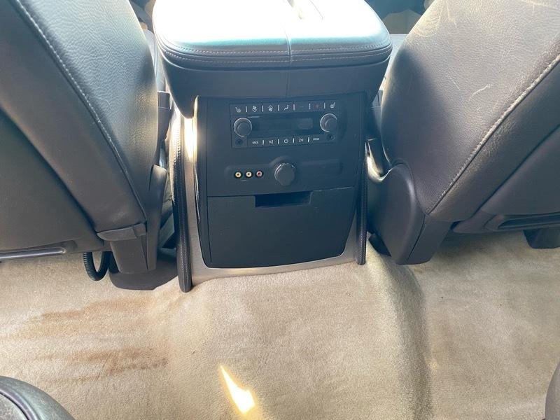Cadillac Escalade ESV AWD Platinum 2010
