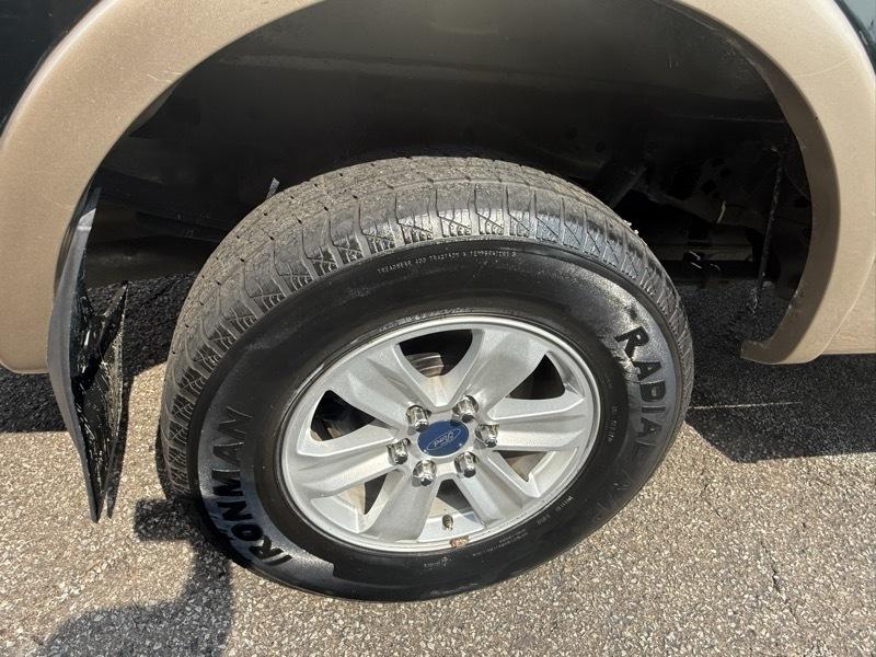 Ford F-150 XL SuperCrew 5.5-ft. Bed 4WD 2012