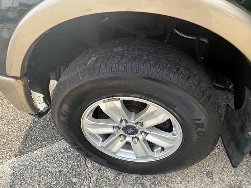 Ford F-150 XL SuperCrew 5.5-ft. Bed 4WD 2012