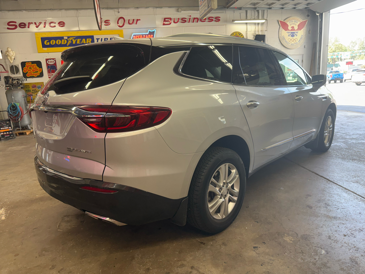 2018 Buick Enclave Premium photo 5