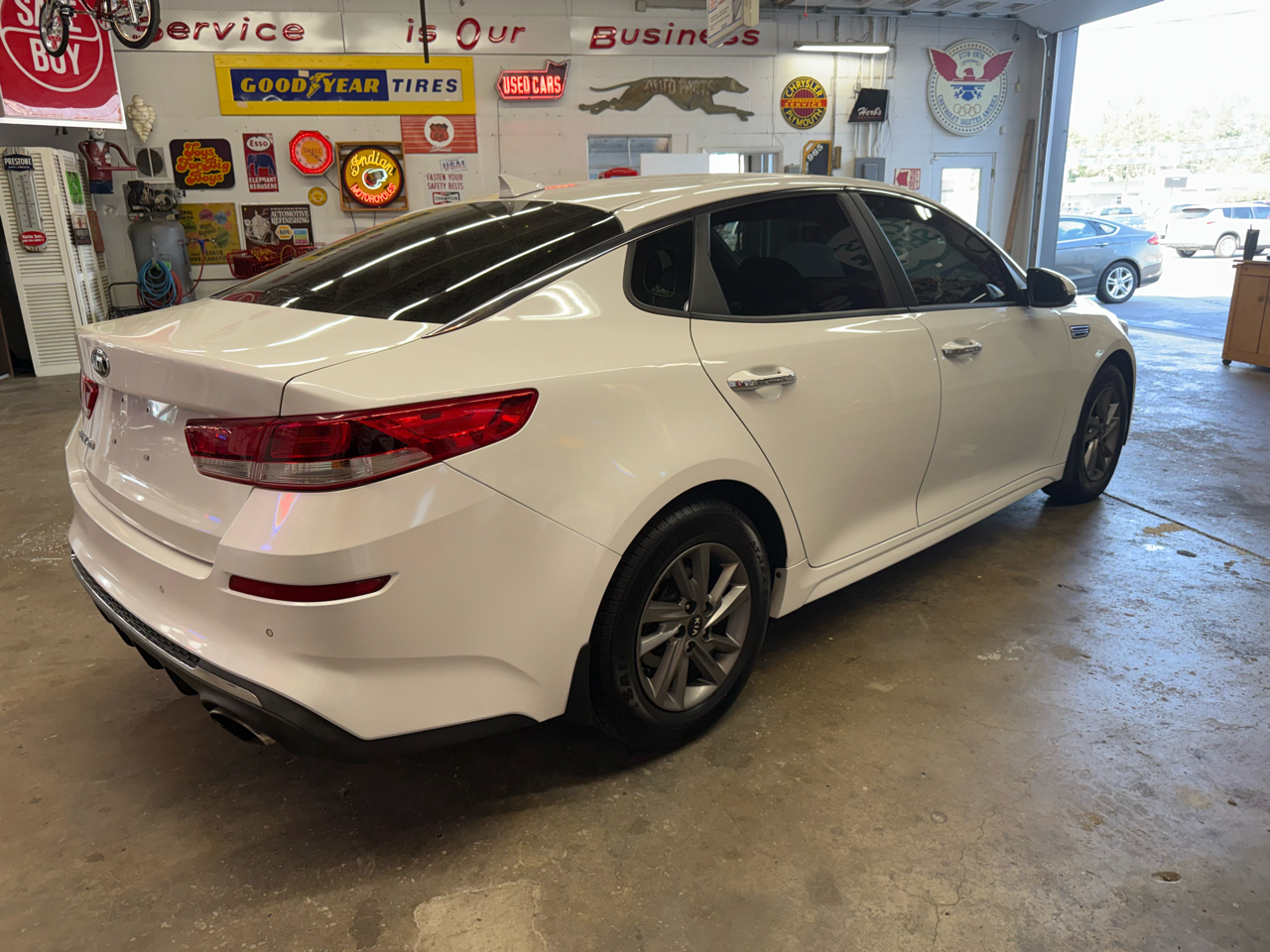 2020 Kia Optima LX photo 5