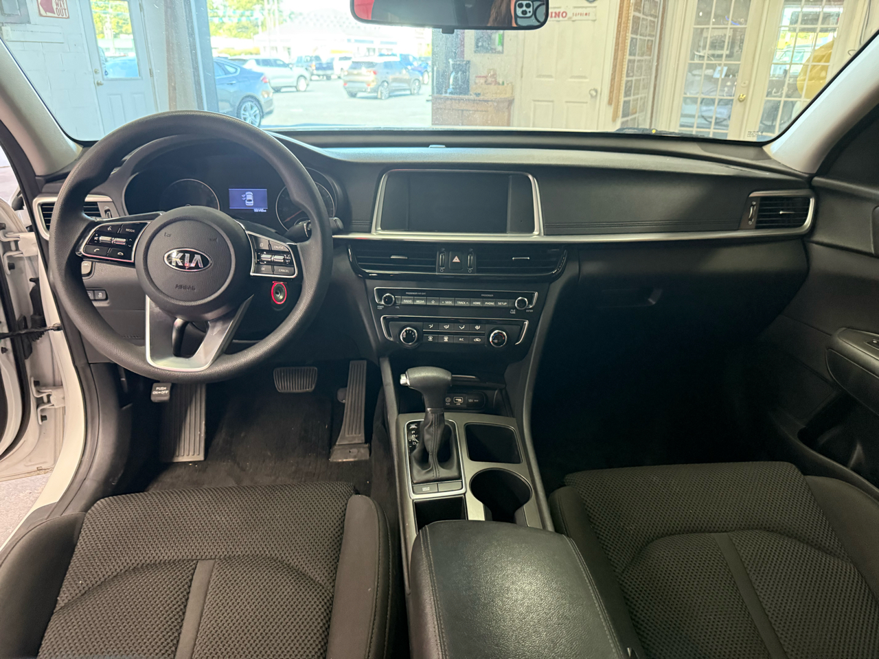 2020 Kia Optima LX photo 12