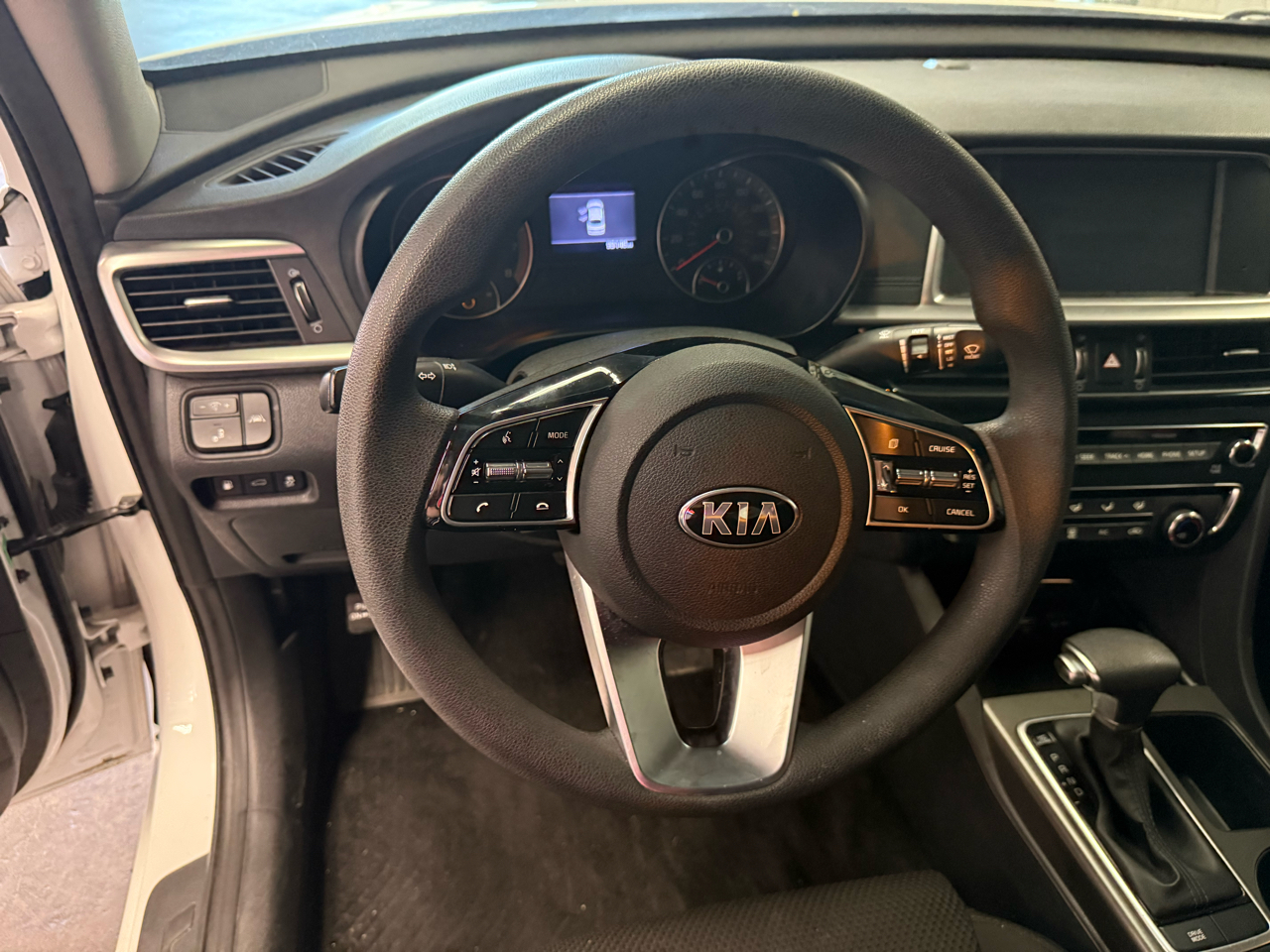 2020 Kia Optima LX photo 13