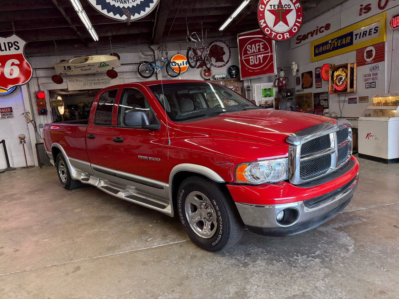 2003 Dodge Ram ST photo 2