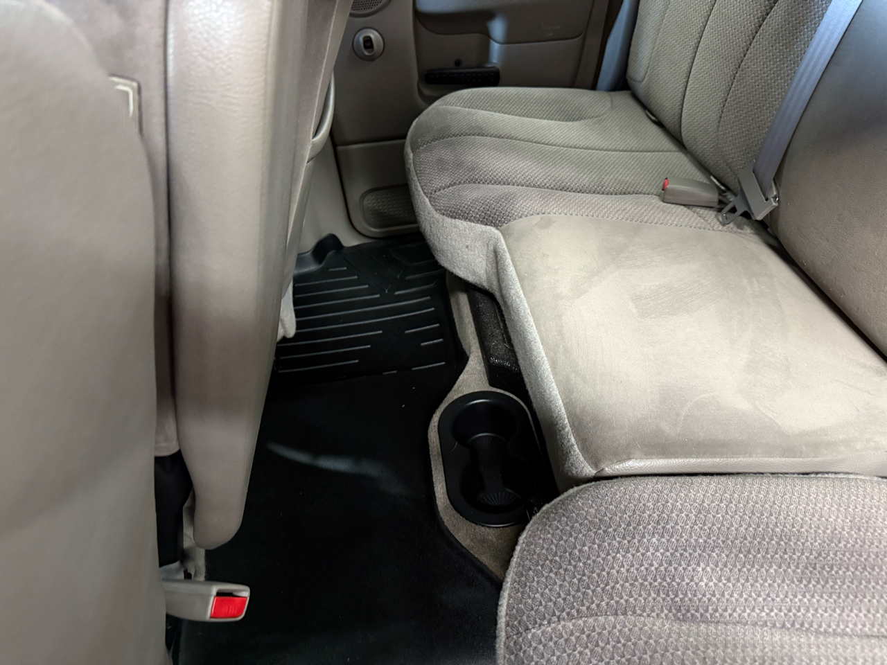 2003 Dodge Ram ST photo 17