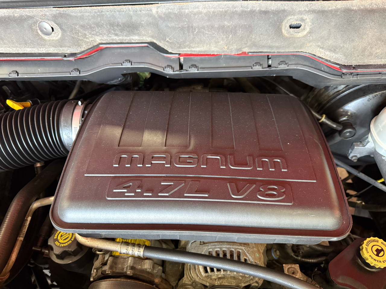 2003 Dodge Ram ST photo 18
