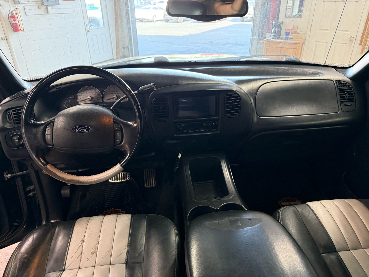 2003 Ford F-150 photo 12