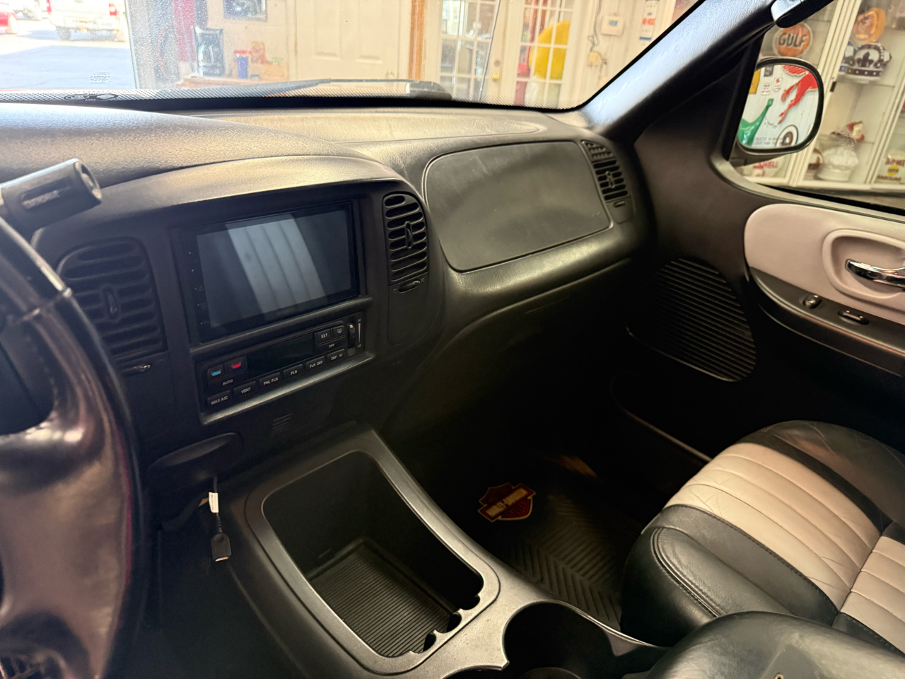 2003 Ford F-150 photo 13