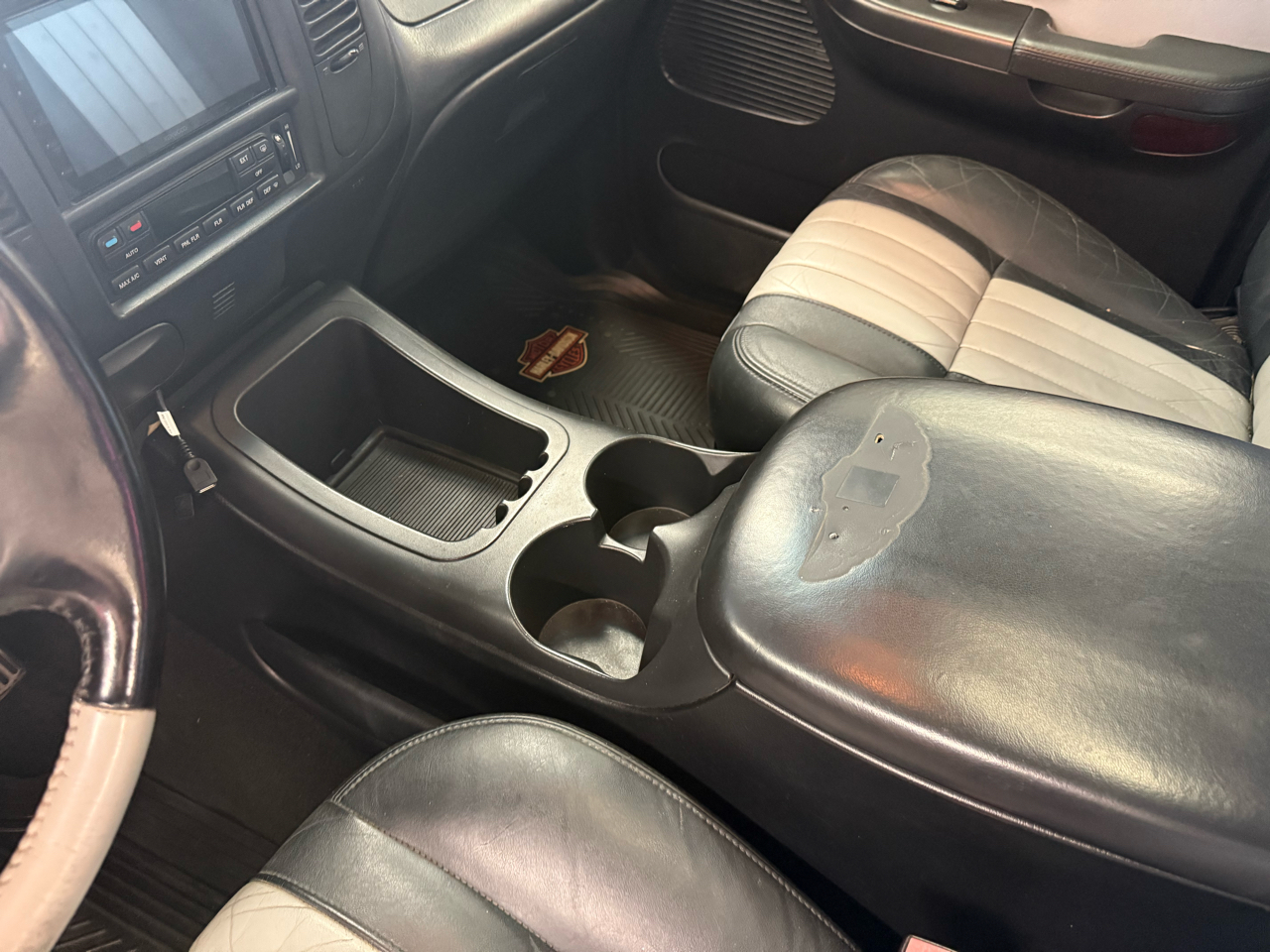 2003 Ford F-150 photo 15