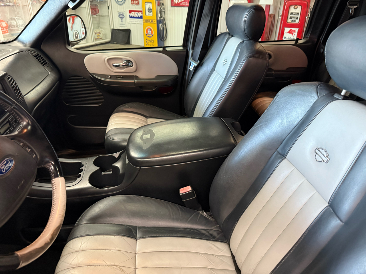 2003 Ford F-150 photo 16