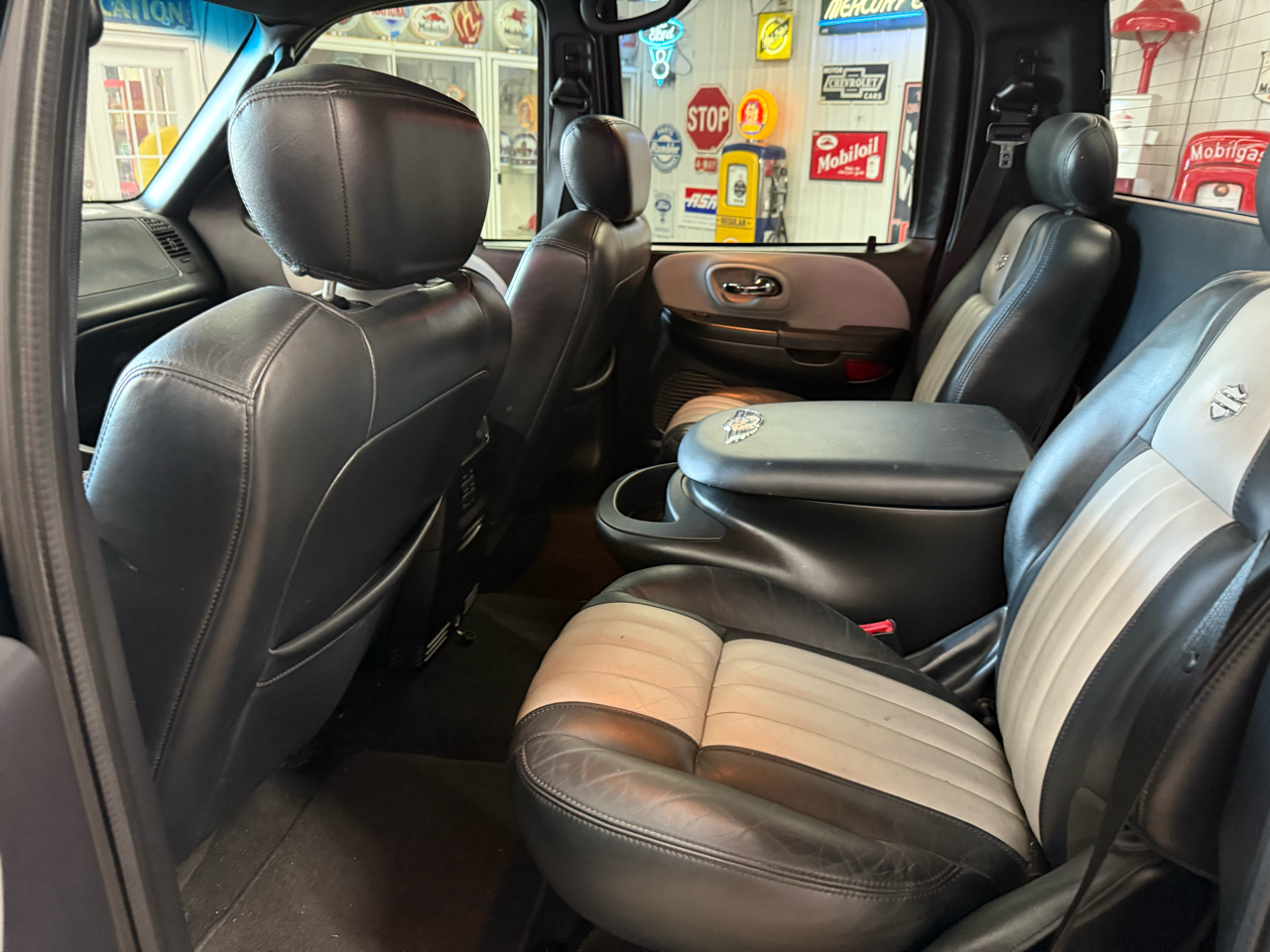 2003 Ford F-150 photo 18