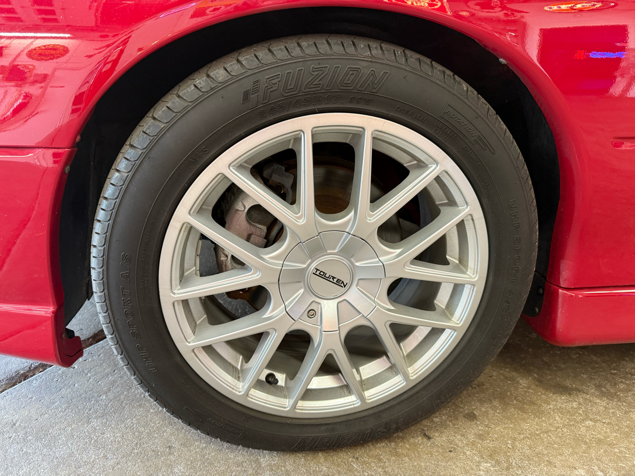 2004 Pontiac GTO photo 7