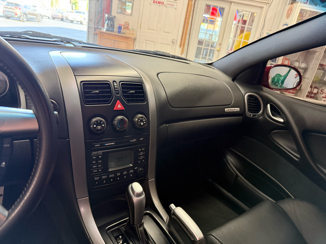 2004 Pontiac GTO photo 13