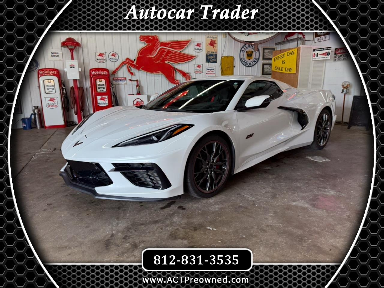 2023 Chevrolet Corvette Stingray Convertible 70th Anniversary Issue