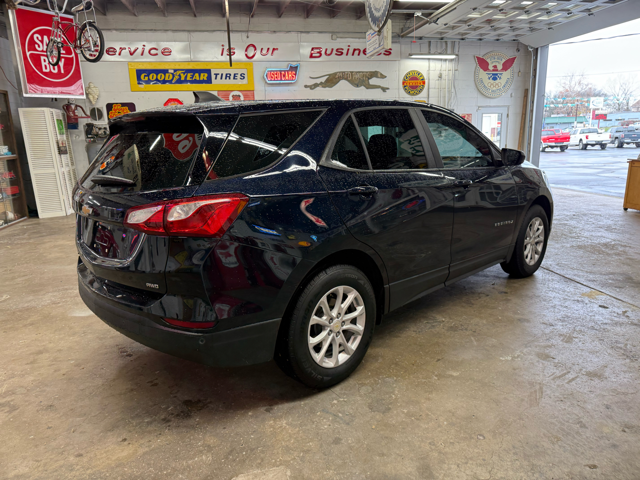 2021 Chevrolet Equinox LS photo 4
