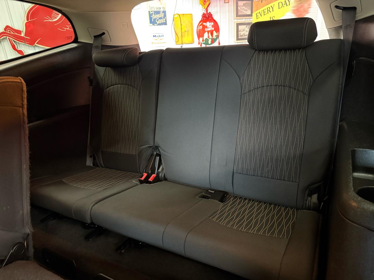 2014 Chevrolet Traverse 1LT - Photo 23